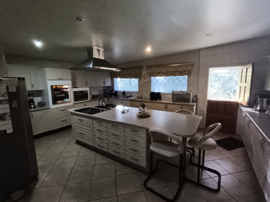 4 Bedroom Property for Sale in Mooinooi North West